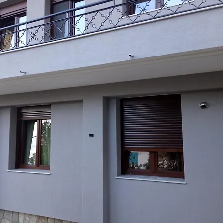 Giannis House 2