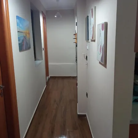 Giannis House 2 Hébergement de vacances *