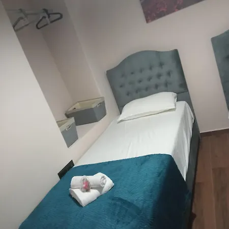 Giannis House 2 Case de vacanță *